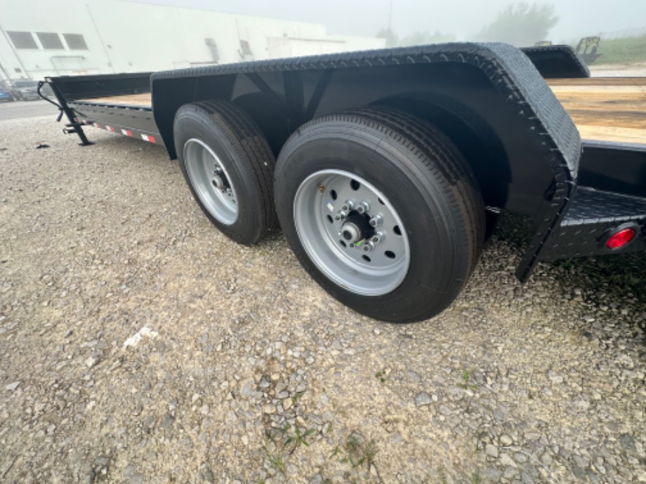 22+8 Aardvark Hydra Tail Trailer On Sale  Gatormade Trailers 