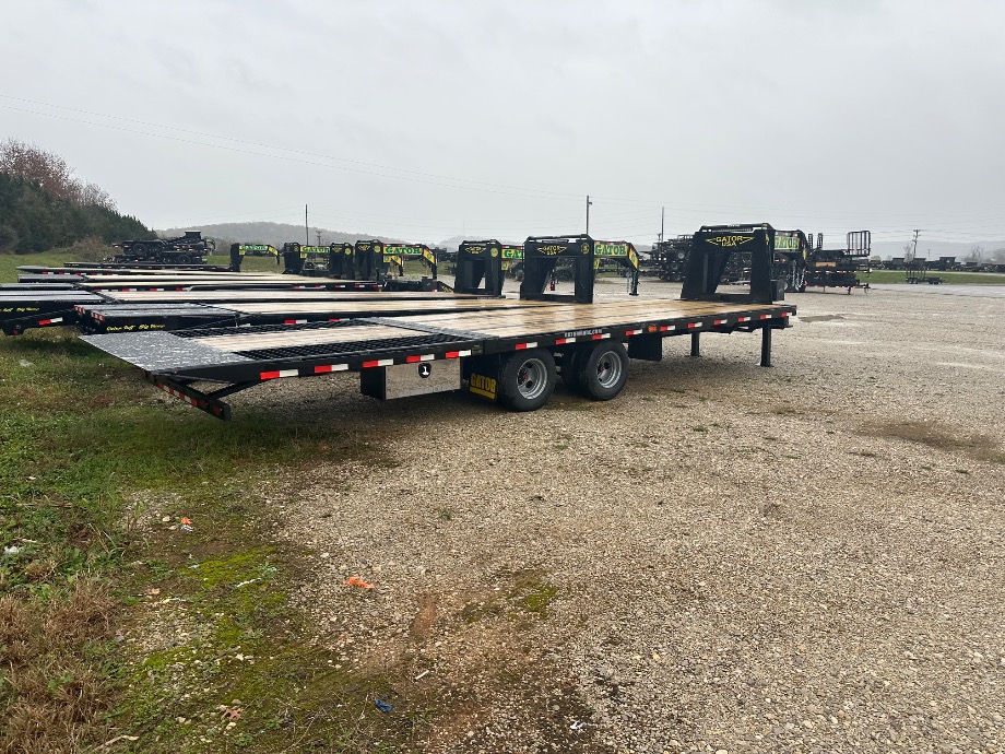 20+10 Hydraulic Dovetail Trailer On Sale Gatormade Trailers 