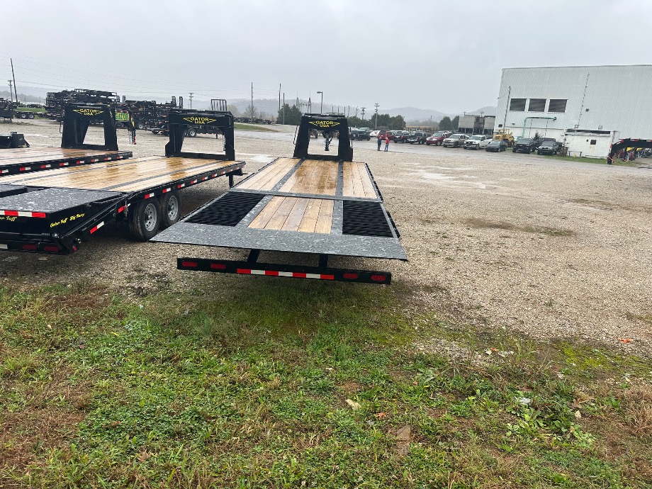 20+10 Hydraulic Dovetail Trailer On Sale Gatormade Trailers 