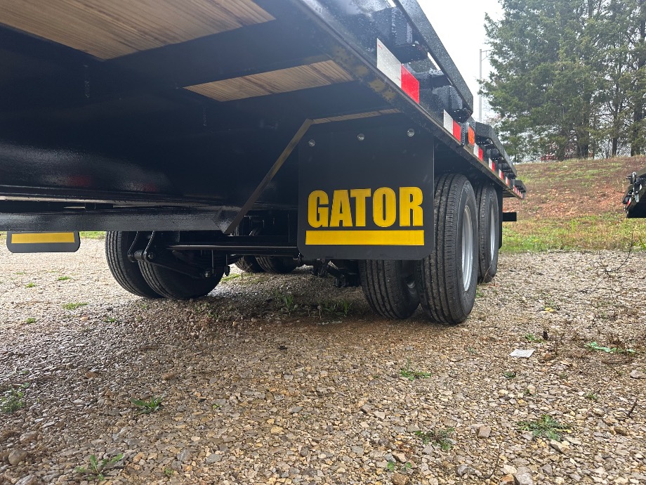 20+10 Hydraulic Dovetail Trailer On Sale Gatormade Trailers 