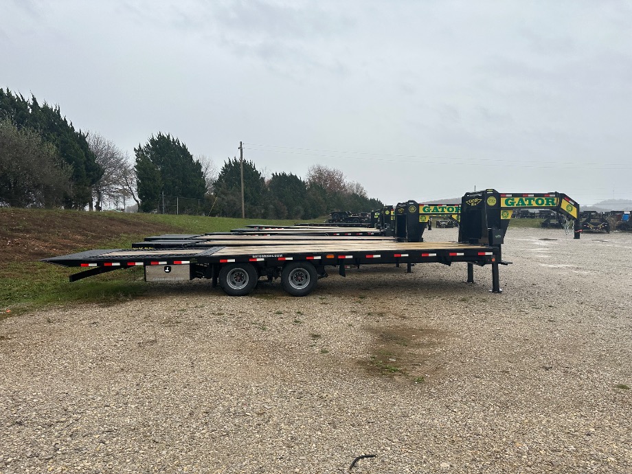 20+10 Hydraulic Dovetail Trailer On Sale Gatormade Trailers 