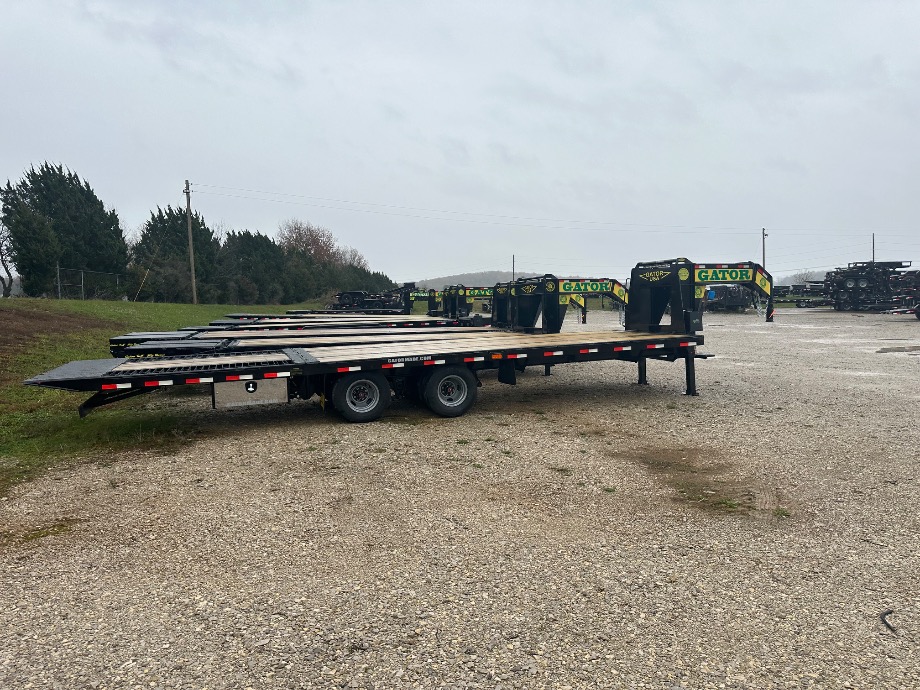 20+10 Hydraulic Dovetail Trailer On Sale Gatormade Trailers 