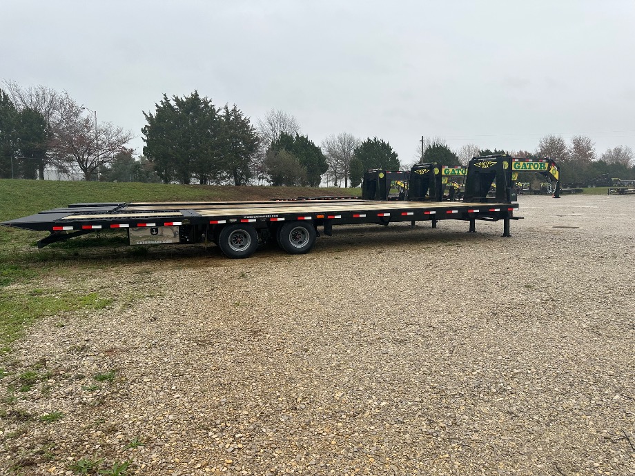 Hydraulic Dovetail Trailer 25+10 On Sale Gatormade Trailers 