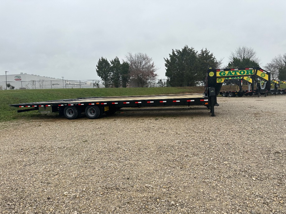 Hydraulic Dovetail Trailer 25+10 On Sale Gatormade Trailers 